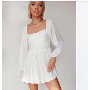 Princess Polly White Romper Shorts Lillie Long Sleeve  Size 4